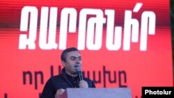 Armenia -‘Opposition leader Ishkhan Saghatelian speaks at a rally in Yerevan, May15, 2022