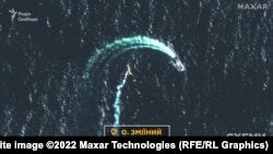 Вероятный ракетный удар по катеру типа «Серна» вблизи острова Змеиный, 12 мая 2022 года