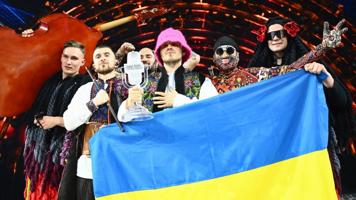 Украинската група Калуш Оркестра (Kalush Orchestra) спечели музикалния конкурс Евровизия.