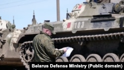 Беларускае войска едзе на вучэньні. Ілюстратыўнае фота