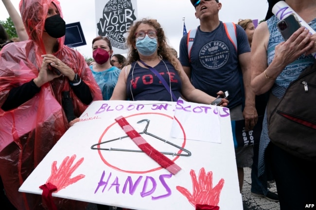 View from the protests against the abortion decision.