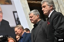 უკრაინის პრეზიდენტები: ლეონიდ კუჩმა, პეტრო პოროშჩენკო, ვიქტორ იუშჩენკო. 2022 წ.