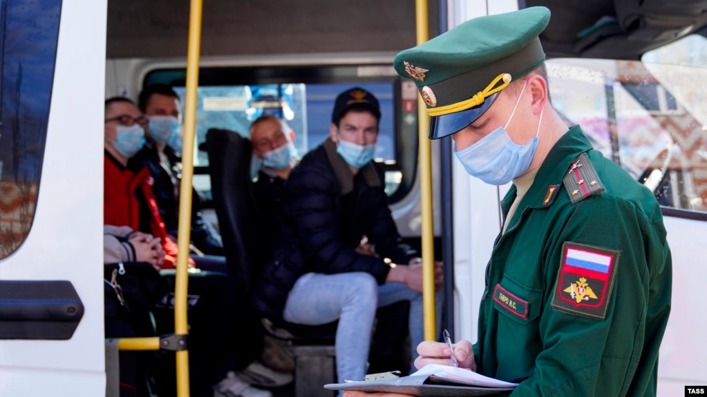 Wanted: Contract Soldier. Good Pay. Bonus For Destroying Ukrainian Tanks.