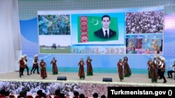 Turkmanistonda "Hosil bayrami" tantanalari. 