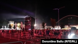 Goran Bregoviq duke kënguar në Festën e Birrës në Korçë, që organizohet nga Bashkia e Korçës.