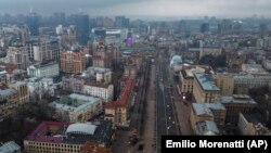 Раніше мер Києва Віталій Кличко повідомив, що ракетний удар по столиці пошкодив житловий будинок у Шевченківському районі