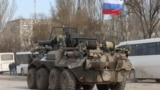 Переброска военной техники из аннексированного Крыма на материковую часть Украины в первый день полномасштабного вторжения России, 24 февраля 2022 года