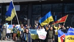 Протест пред руската амбасада во Црна Гора против руската инвазија на Украина