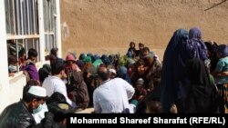 آرشیف، یکی از مراکز صحی تشخیص و تداوی سرخکان در ولایت ارزگان افغانستان