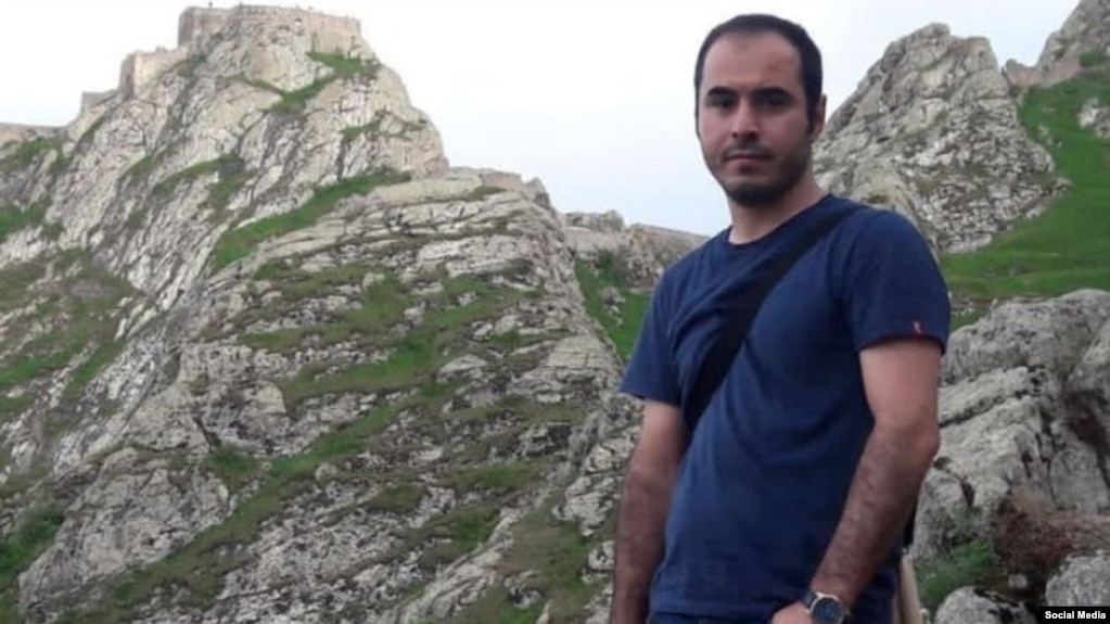  Iranian rights activist Hossein Ronaghi
