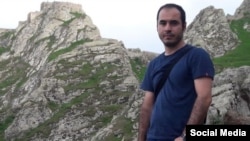  Iranian rights activist Hossein Ronaghi