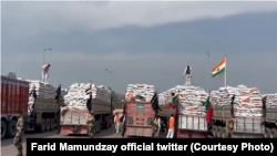 هزاران تُن گندم کمک شده از سوی هندوستان از طریق پاکستان به افغانستان ارسال گردید