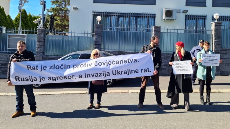 Prosvjedi i potpora Ukrajini pred ruskim veleposlanstvom u Zagrebu