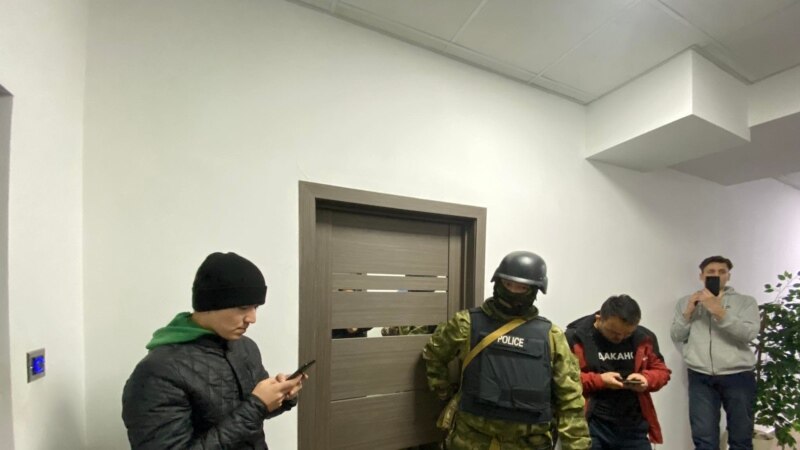 Temirov LIVE каналында иштегендер шаардык милицияга чакырылды 