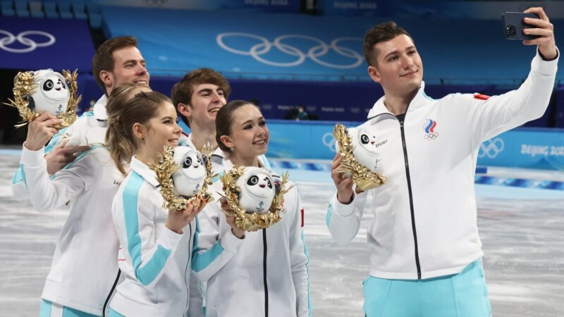 Русиянең алтын медаль алган фигуралы шуу спортчыларын бүләкләүне кичектерү допинг табу хәбәренә бәйле
