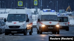 За минулу добу через COVID-19 в Росії померли 678 людей