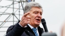 Петро Порошенко раніше заявив, що зранку 1 грудня його не випустили за кордон, попри погоджене відрядження