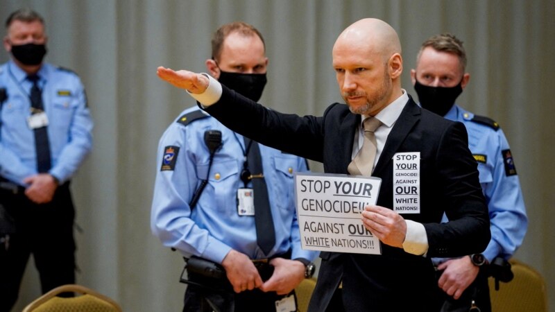 Norveška kaže da bi masovni ubica Breivik trebao ostati u samici