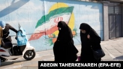 Helyi nők Teheránban