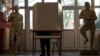 Za promenu Ustava, najvišeg pravnog akta zemlje, nije postojao određen najmanji broj birača koji treba da izađe na glasanje, Beograd, 16. januar 2022. 