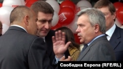 Fostul prim-ministru bulgar, Boyko Borisov (stânga), Valentin Zlatev (centru) și Vagit Alekperov (dreapta).