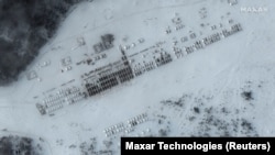 Спутниковые снимки расположения российских войск в Ельне, Россия, 19 января 2022 года