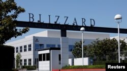 Вход в кампус Activision Blizzard, США, штат Калифорния 