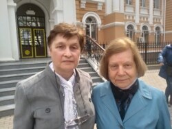 Ирина Зенина (слева) и Лидия Ольшанская