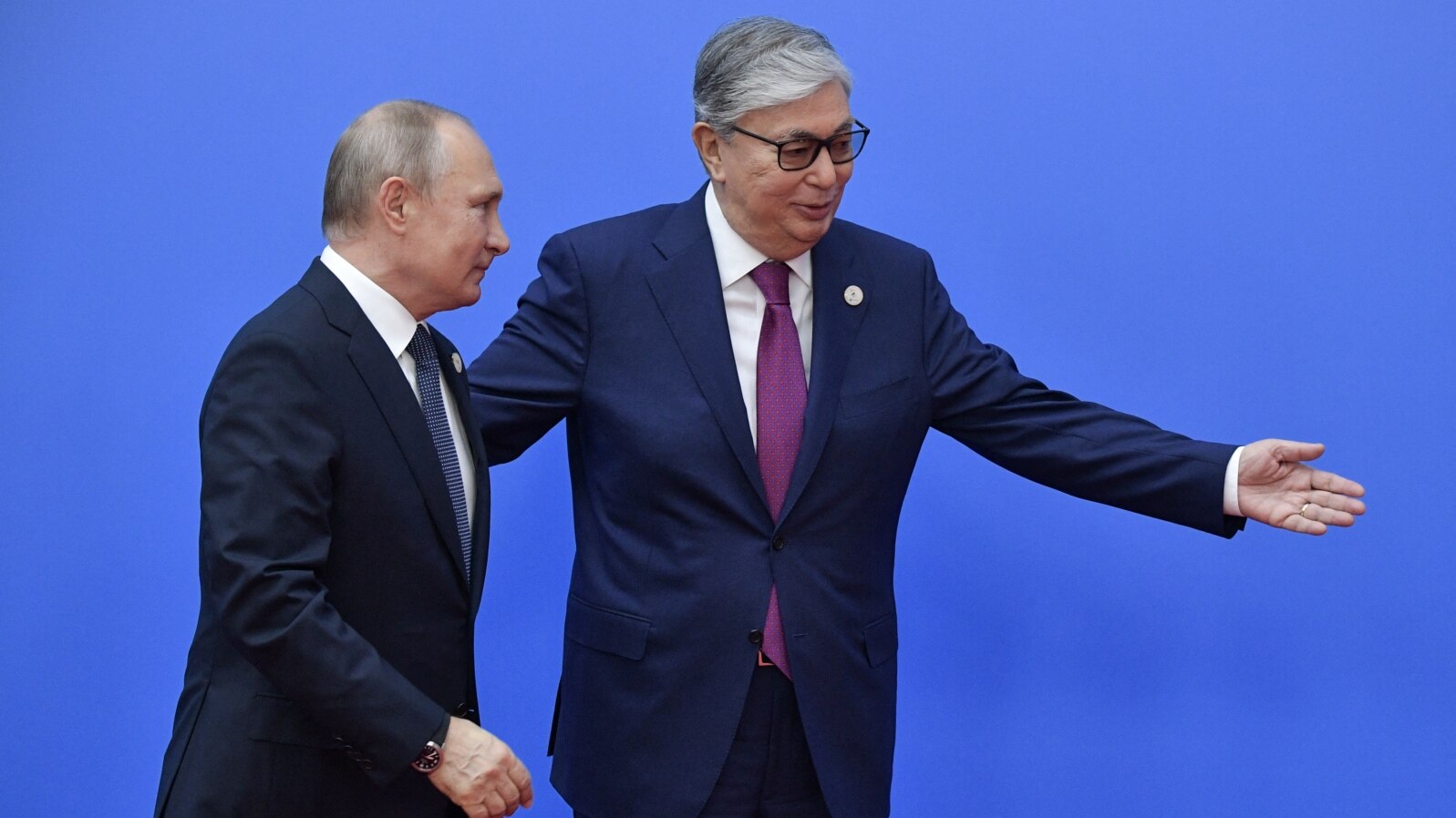 Ресей президенті Владимир Путин (сол жақта) мен Қазақстан президенті Қасым-Жомарт Тоқаев. Нұр-Сұлтан, 29 мамыр 2019 жыл.