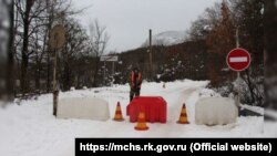 Закрытая дорога на плато Ай-Петри, 23 января 2022 года