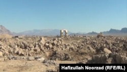 خانه های تخریب شده در اثر جنگ میان نیروهای پیشین افغان و طالبان مسلح در روستای شمالگاه ولسوالی بالابلوک ولایت فراه