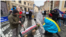Активісти принесли під посольство залізну трубу, на якій було написано «Північний потік-2» і розгромили її кувалдою