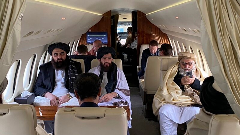 هیئت طالبان به هدف گفتگو با هیئت امریکایی به قطر رفت
