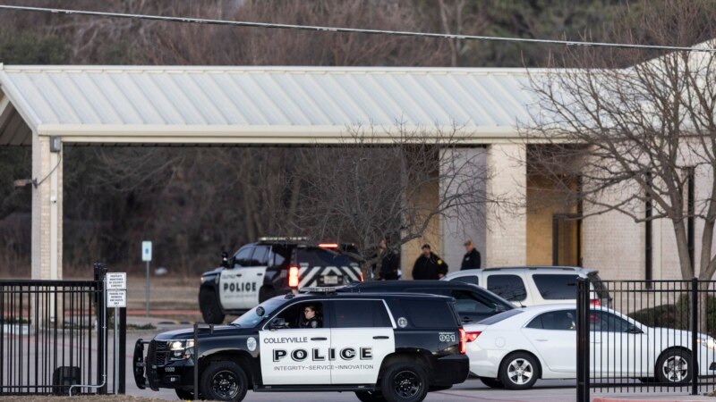 Ослободени заложниците во синагогата во Тексас, напаѓачот убиен 