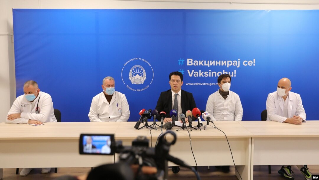Беким Сали со Комисијата за заразни болести. 