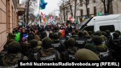 Інформації про постраждалих чи затриманих від поліції наразі немає