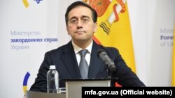 Голова іспанської дипломатії Хосе Мануель Альбарес Буено під час візиту до Києва, 9 лютого