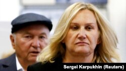 Елена Батурина с супругом.