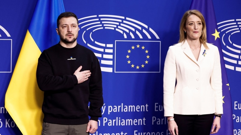 Зеленский выступил в Европарламенте и принял участие в саммите ЕС