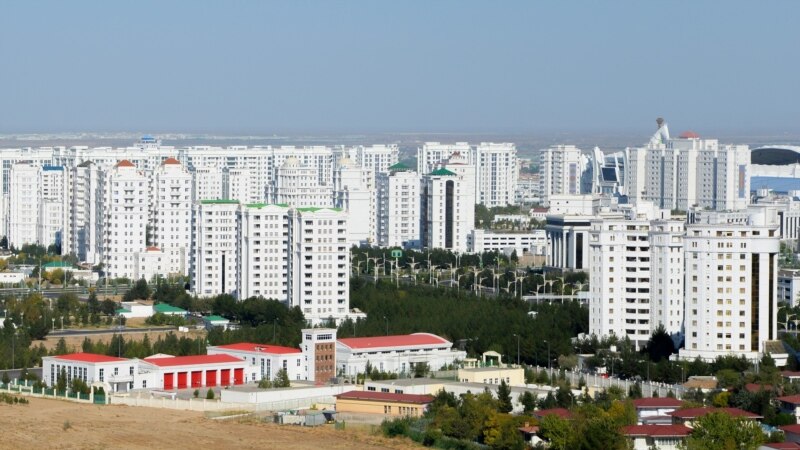 Aşgabadyň häkimiýetleri jaýlara gezekli-gezegine tok berip, elektrik üpjünçiligindäki problemany çözmäge çalyşýar