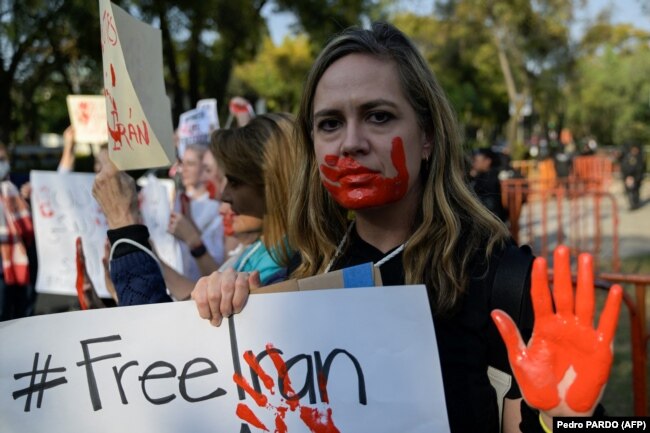 یکی از تجمعات اعتراضی در مکزیک در اعتراض به حکم اعدام صادرشده برای امیر نصر آزادانی
