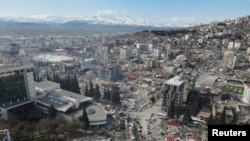 Légi felvétel Kahramanmaraş városáról Törökországban a gyilkos földrengés után, 2023. február 8-án