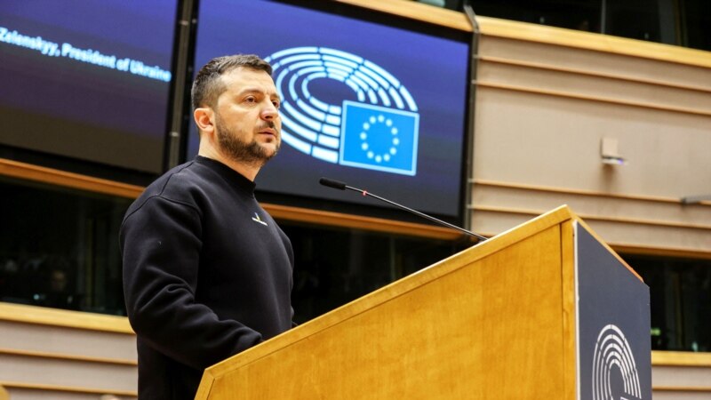 «Не позволим уничтожить европейский путь». Зеленский выступил в Европарламенте и принял участие в саммите ЕС