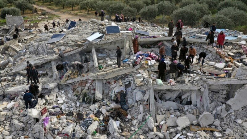 Najmanje 2.300 žrtava zemljotresa u Turskoj i Siriji