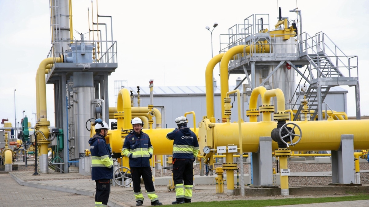 Узбекистан планирует импортировать через Казахстан 1 млн тонн нефти из ...