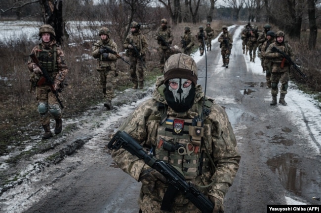 Украинские военные на линии фронта в Донецкой области. 4 февраля 2023 года
