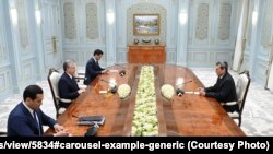 Özbegistanyň prezident Şawkat Mirziýoýew Türkmenistanyň daşary işler ministri Raşid Meredowy kabul etdi.