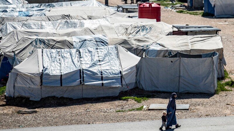 Francuska primila 15 žena i 32 djece iz sirijskih kampova
