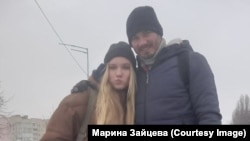 Maryna Zaitseva and her father, who is fighting on the front line near Bakhmut.