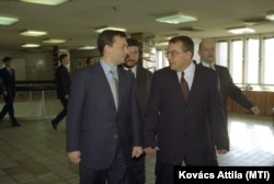 Orbán Viktor és Simicska Lajos 1999-ben